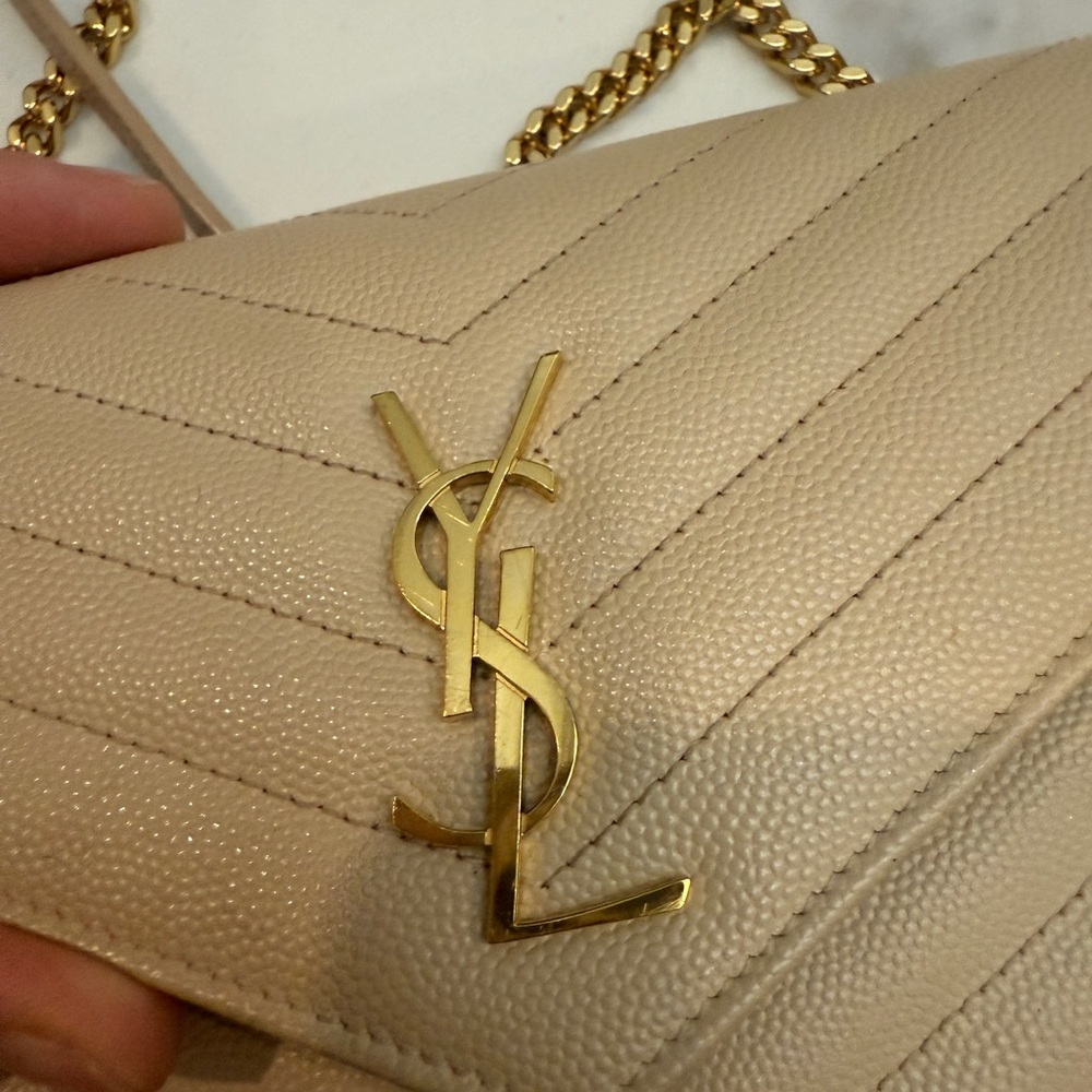 Yves Saint Laurent Cassandra wallet on chain - Picture 7 of 12